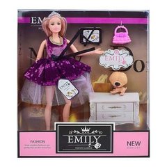 Лялька "Emily" Шатенка у фіолетовому платті та рожевій пелерині, 29 см (QJ081D)