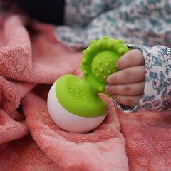 Прорезыватель-неваляшка Fat Brain Toys dimpl wobl зеленый (F2173ML)