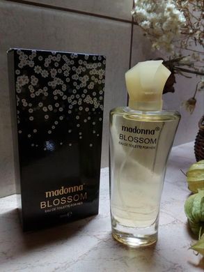 Madonna Blossom Fragrance Body Mist для неї 50ml 01435